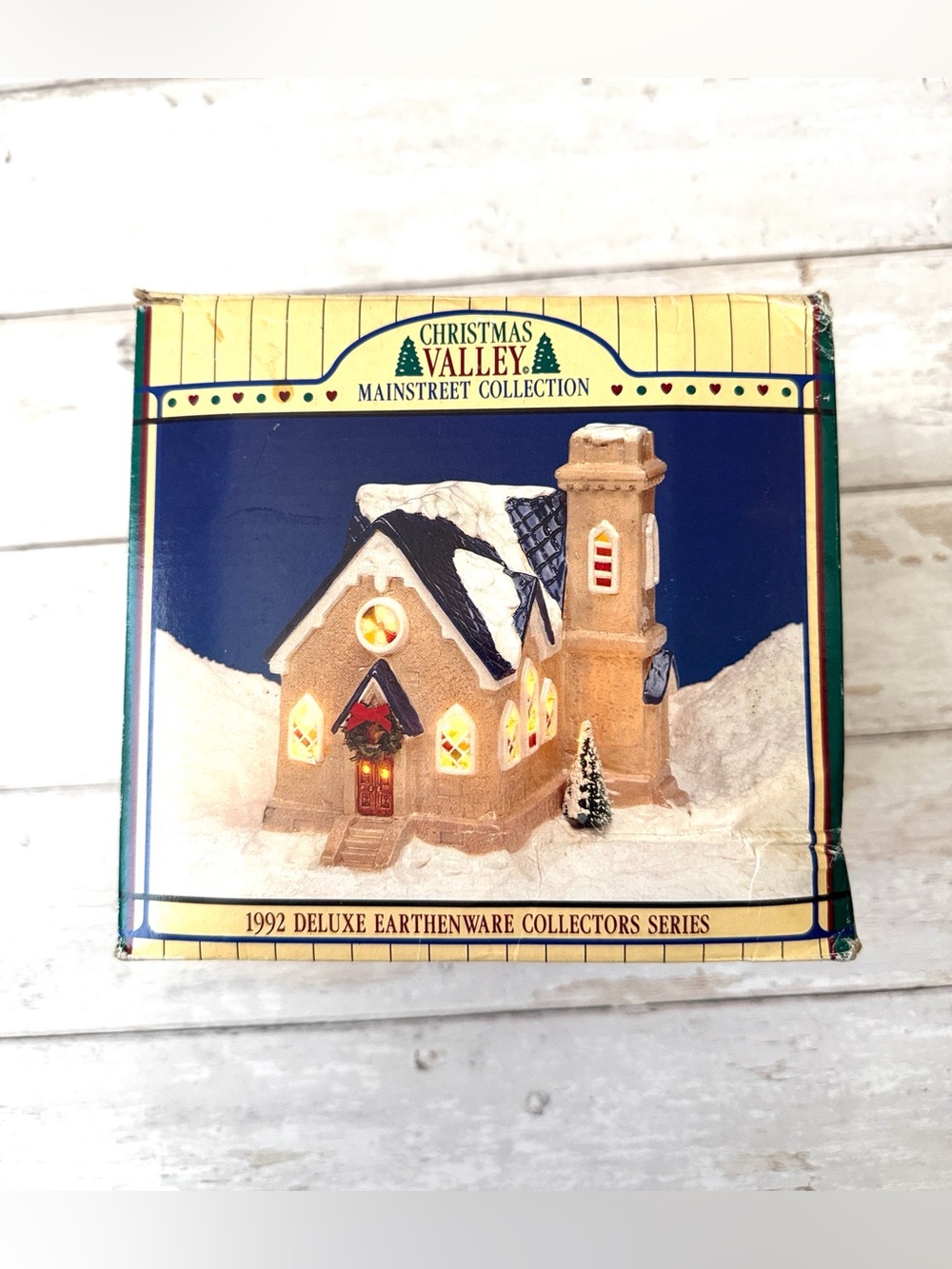 Mainstreet Collectible Church of Noel Christmas Village 1992 Deluxe Earthenware